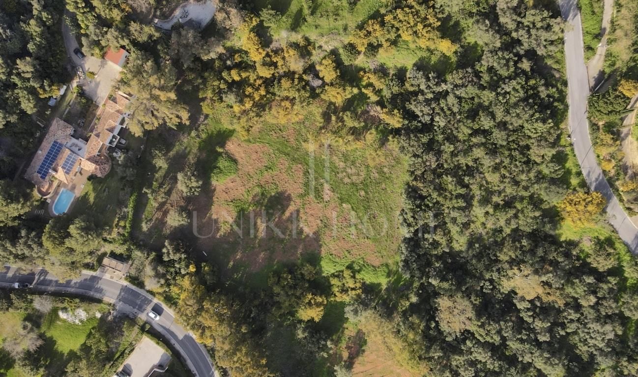 Plot for sale in Puerto del Almendro, Benahavis