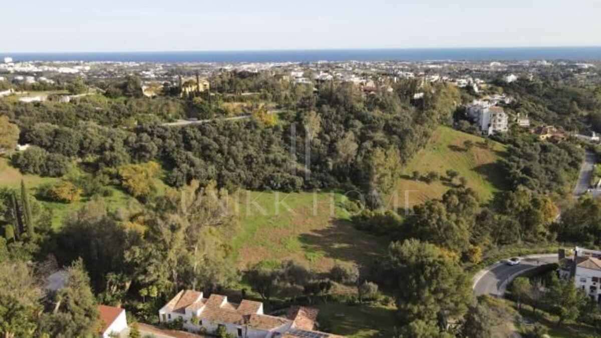 Plot for sale in Puerto del Almendro, Benahavis