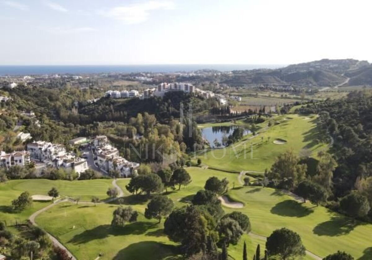 Plot for sale in Puerto del Almendro, Benahavis