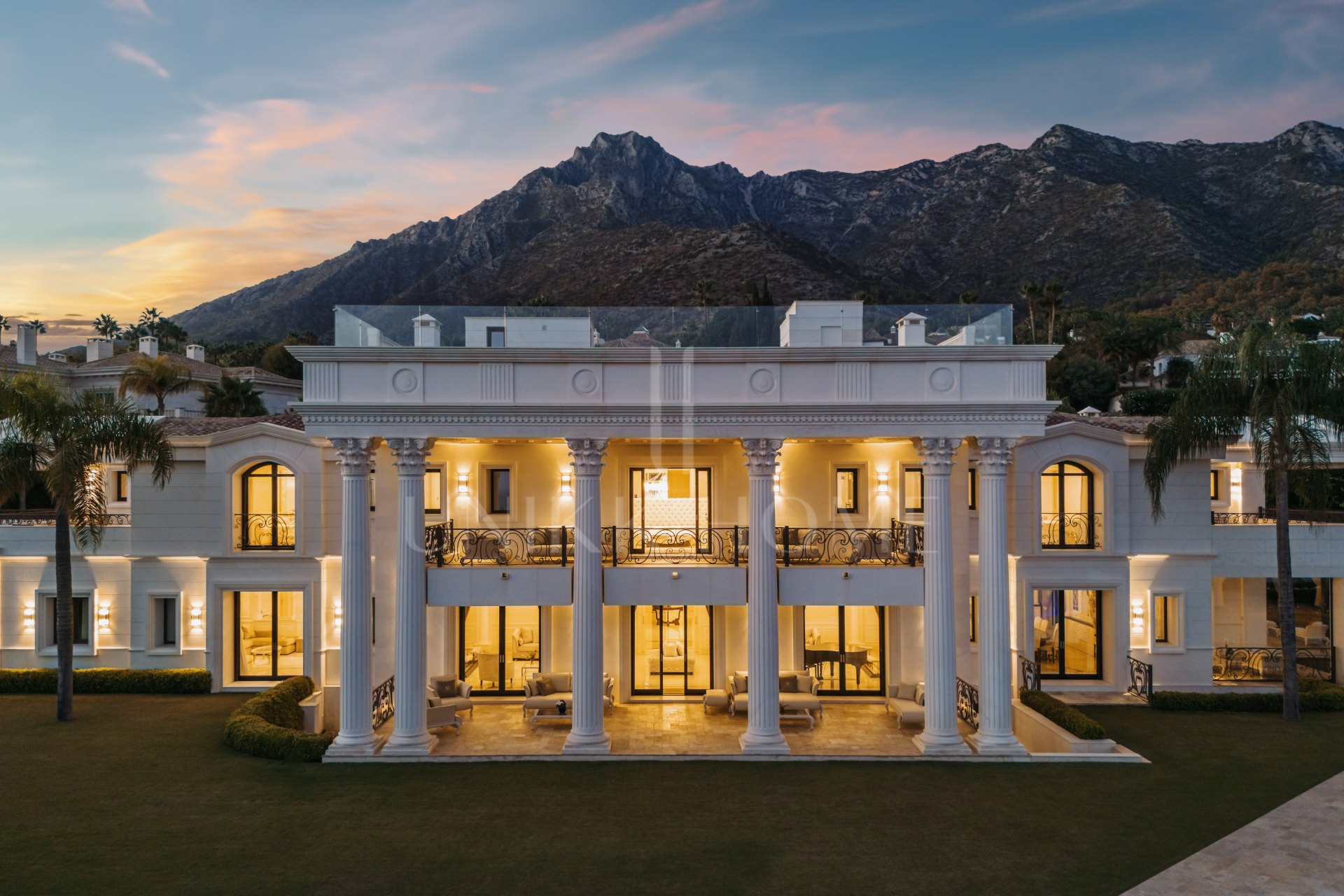 Villa en venta en Sierra Blanca, Marbella Milla de Oro