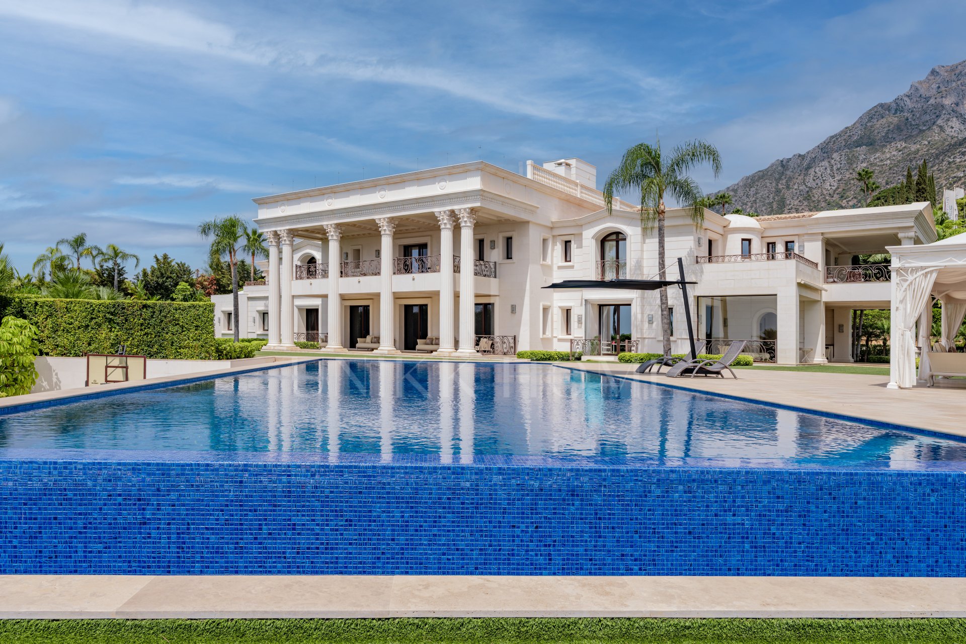 Villa en venta en Sierra Blanca, Marbella Milla de Oro