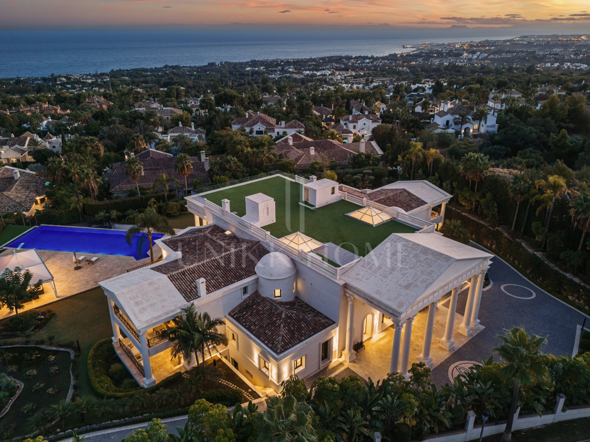 Villa en venta en Sierra Blanca, Marbella Milla de Oro