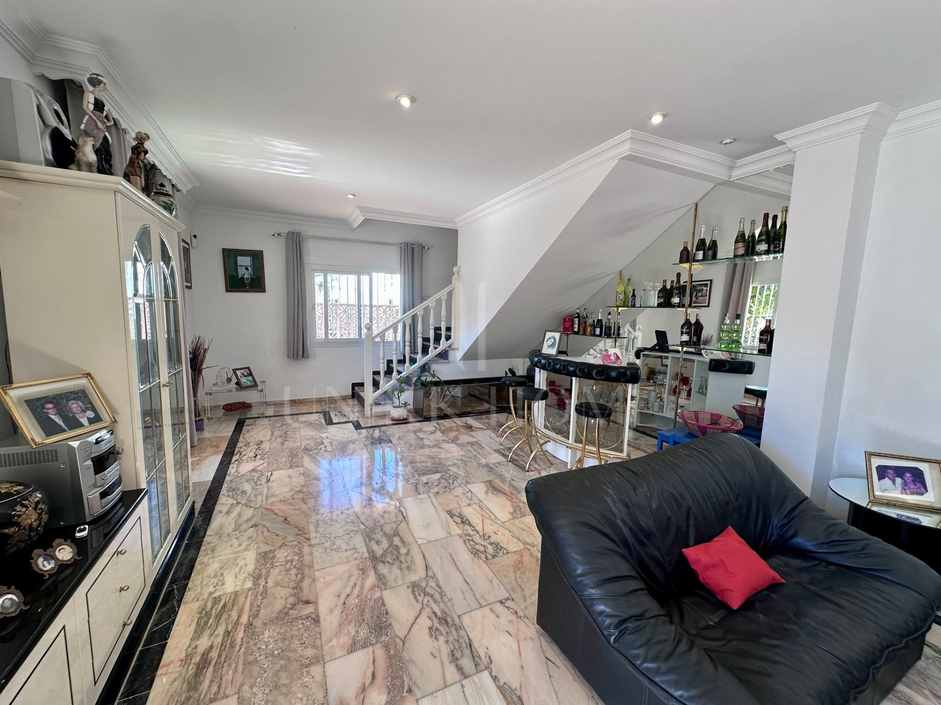 Villa en venta en Huerta Belón, Marbella Ciudad