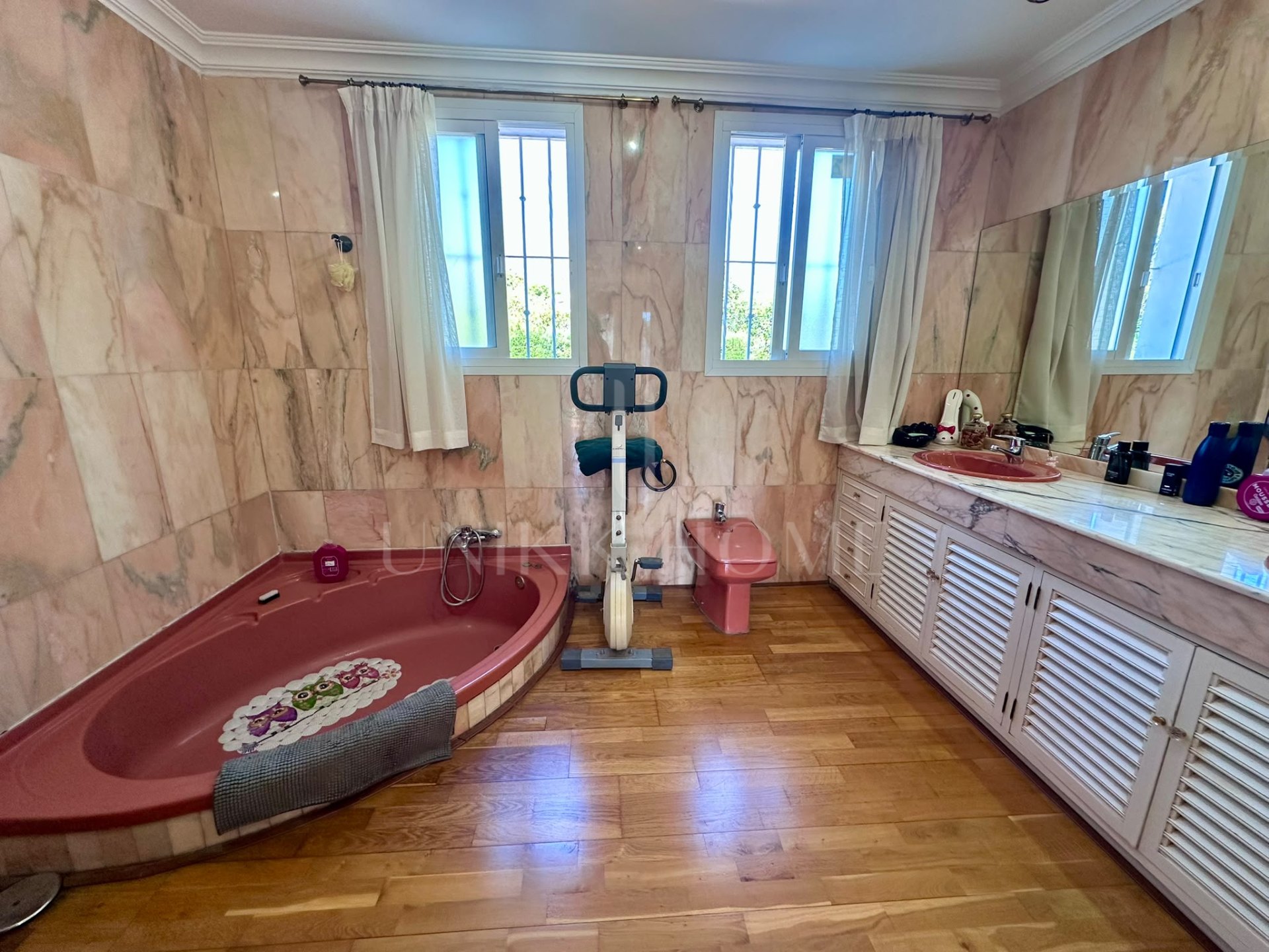 Villa en venta en Huerta Belón, Marbella Ciudad