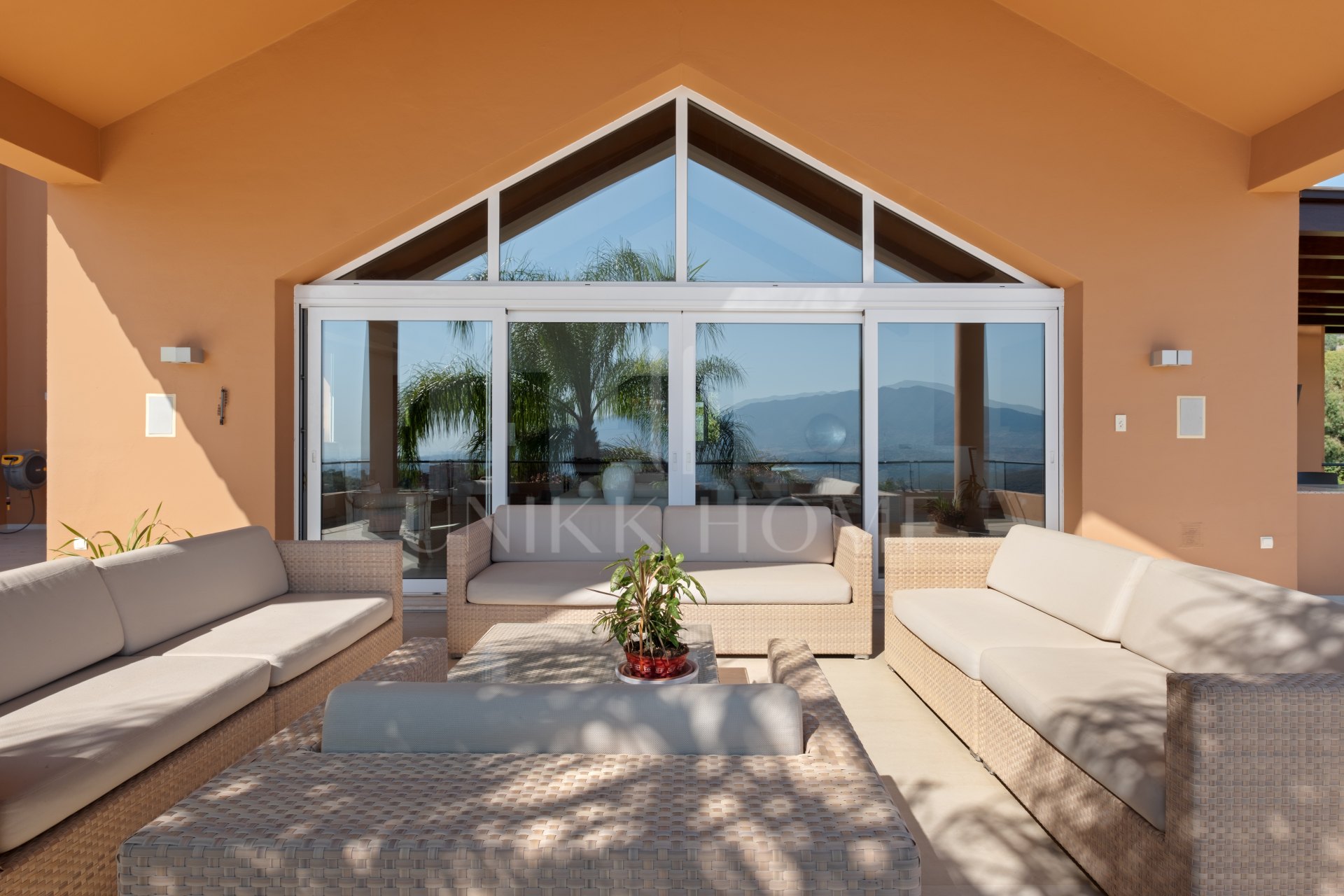Villa en venta en La Mairena, Marbella Este