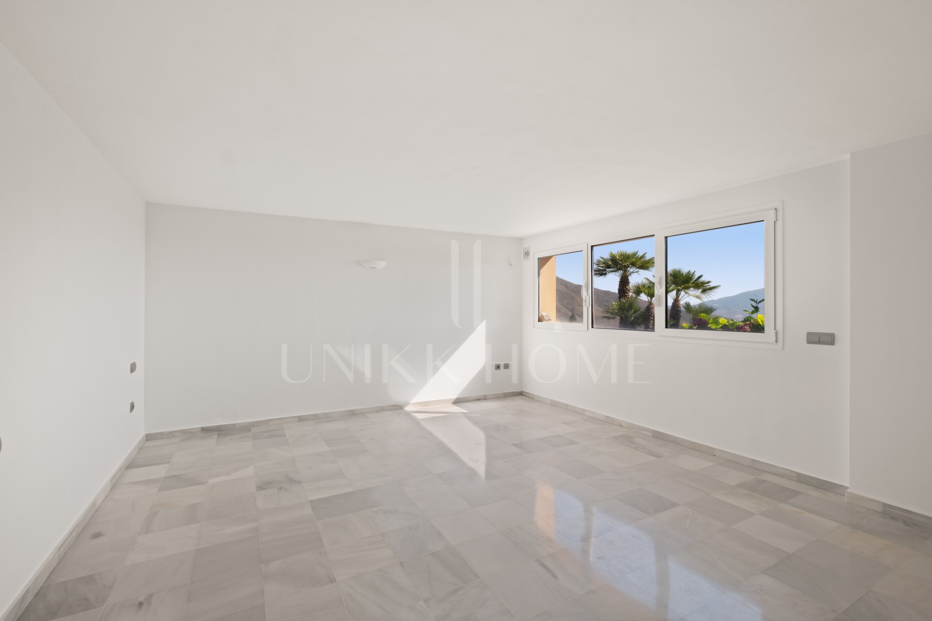 Villa en venta en La Mairena, Marbella Este