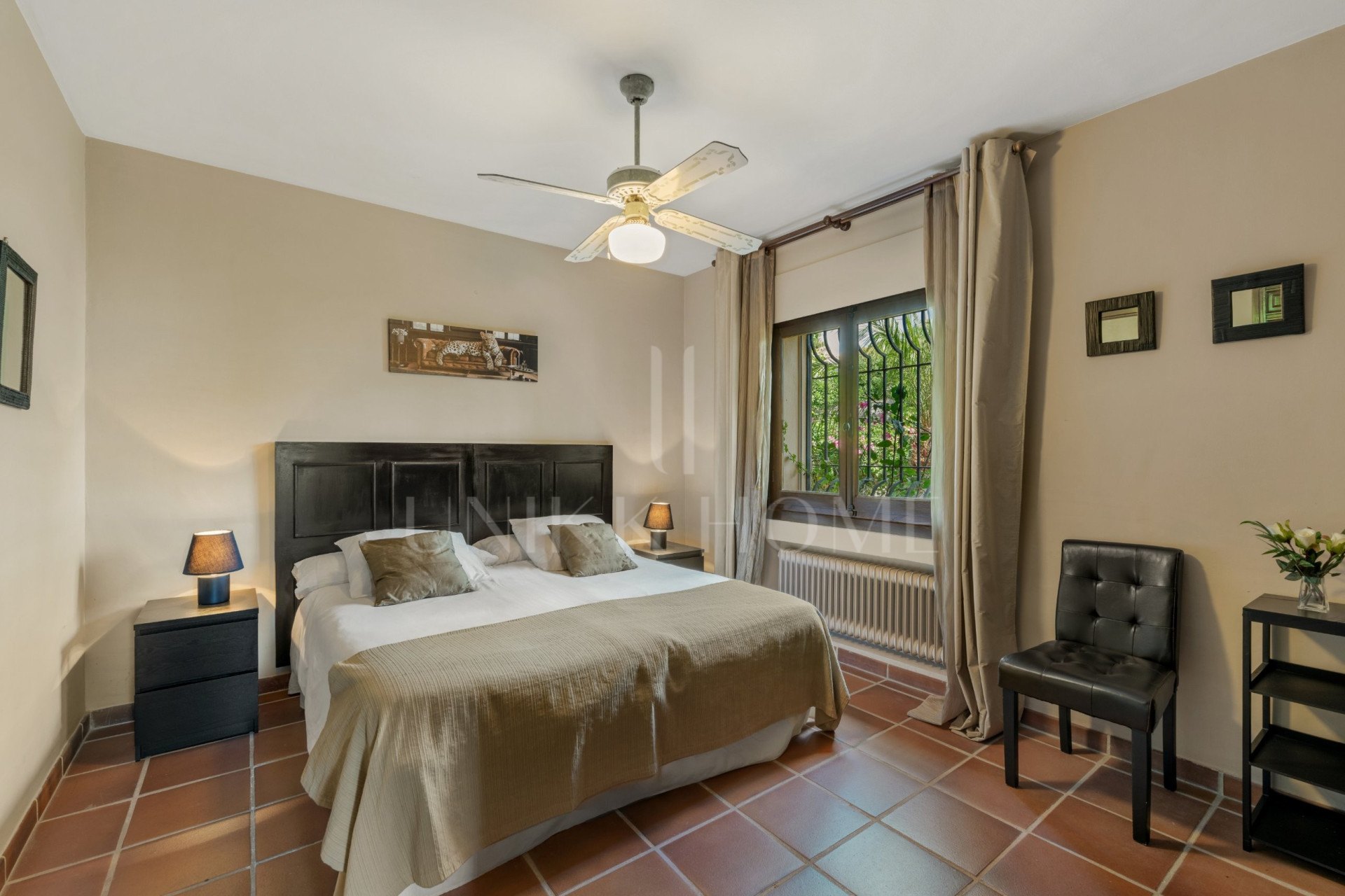 Villa en venta en Los Monteros Playa, Marbella Este