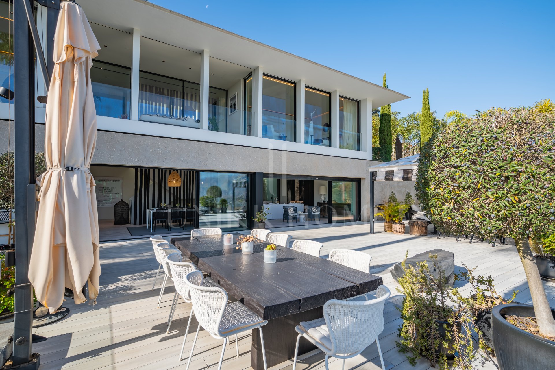 Villa en venta en La Mairena, Marbella Este