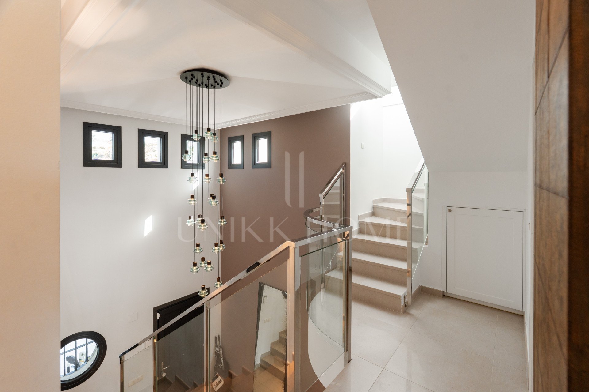Villa en venta en Parcelas del Golf, Nueva Andalucia