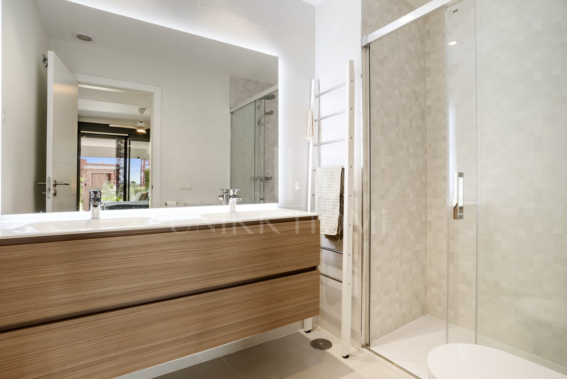 Ground Floor Apartment for sale in Estepona Golf, Estepona West