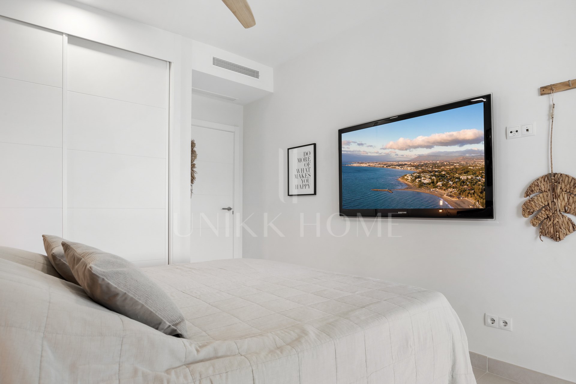 Ground Floor Apartment for sale in Estepona Golf, Estepona West