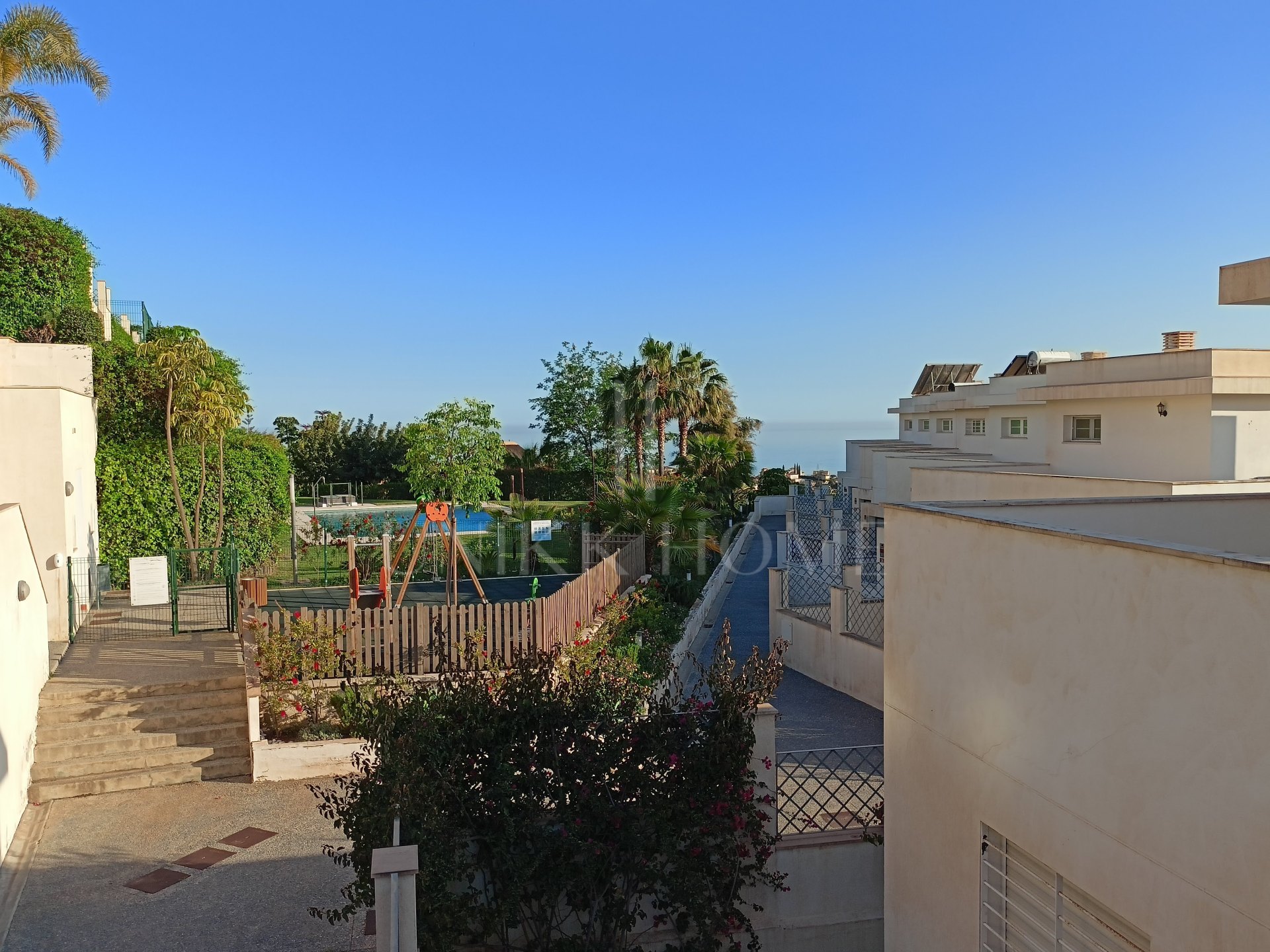 Town House for sale in Pinares de San Antón, Malaga - Este