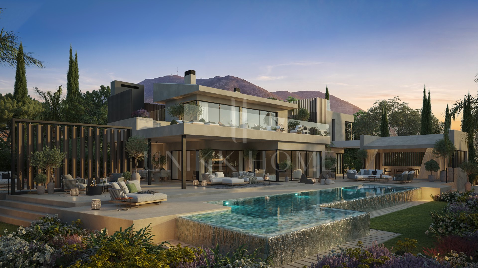 Villa en venta en El Higueron, Fuengirola