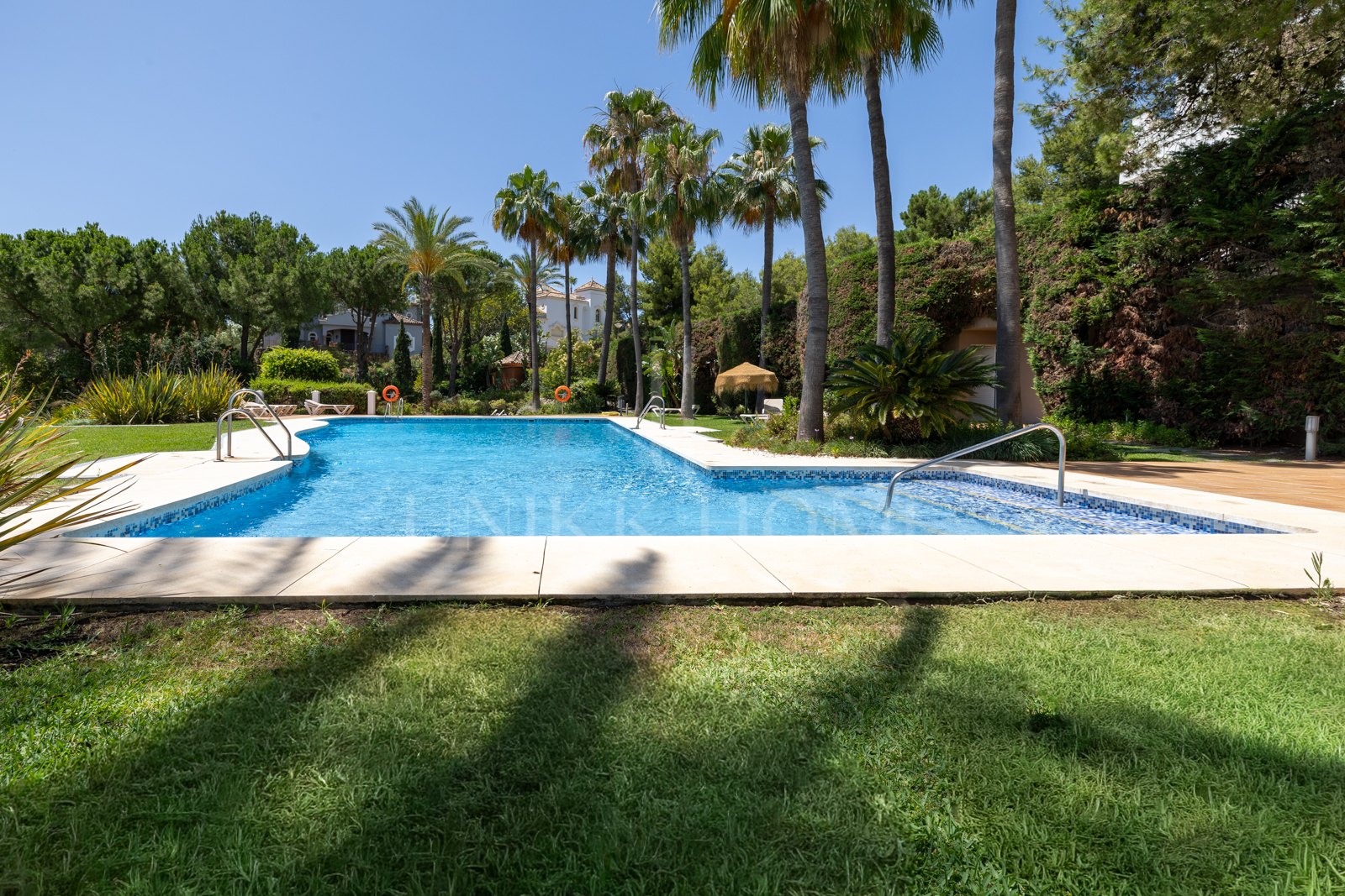 Apartment for sale in La Quinta, Benahavis