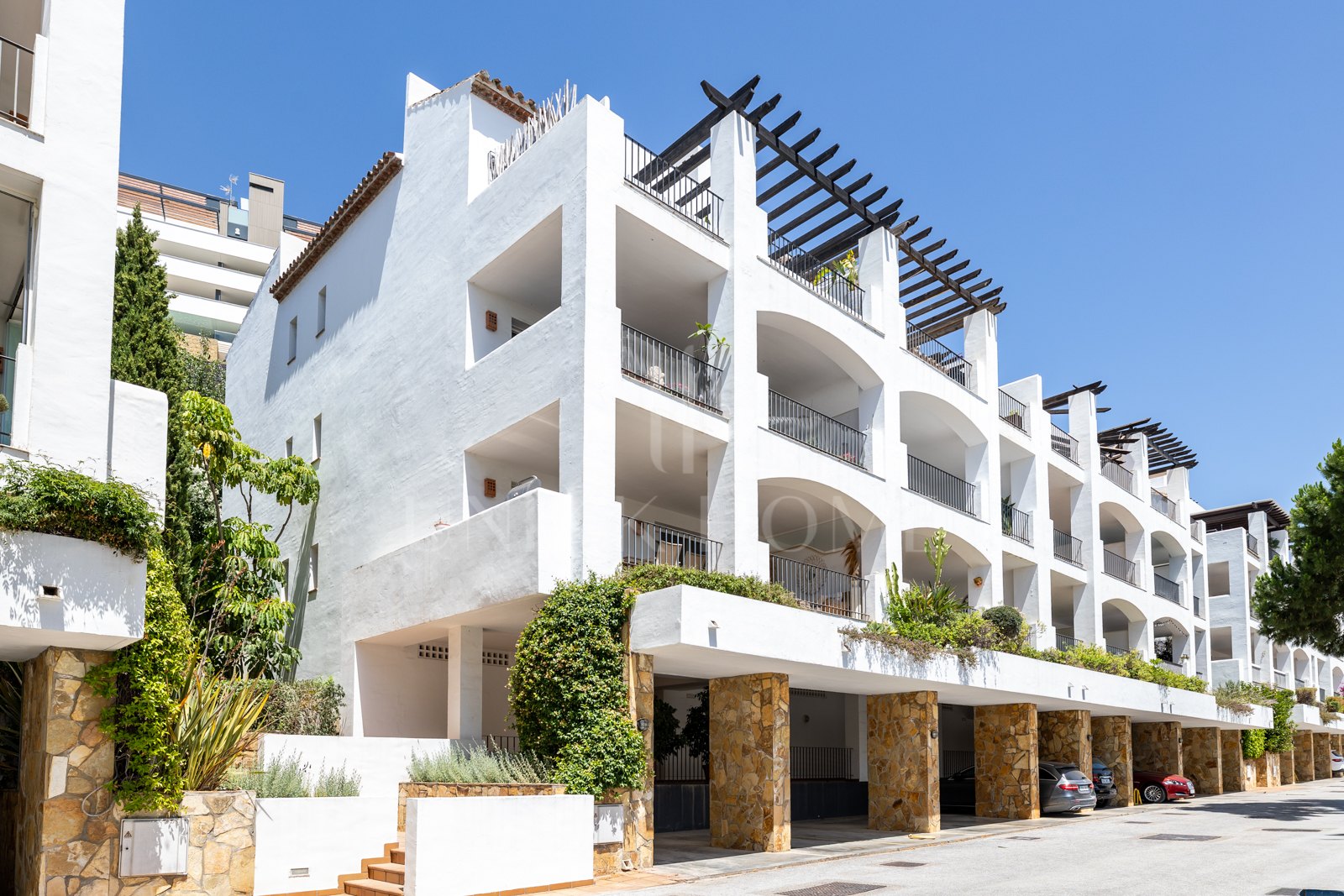 Apartment for sale in La Quinta, Benahavis