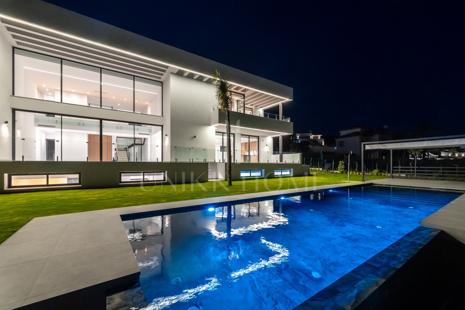 Villa en venta en Paraiso Alto, Benahavis