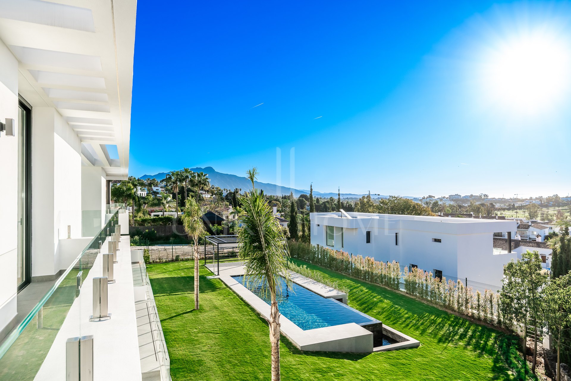 Villa en venta en Paraiso Alto, Benahavis