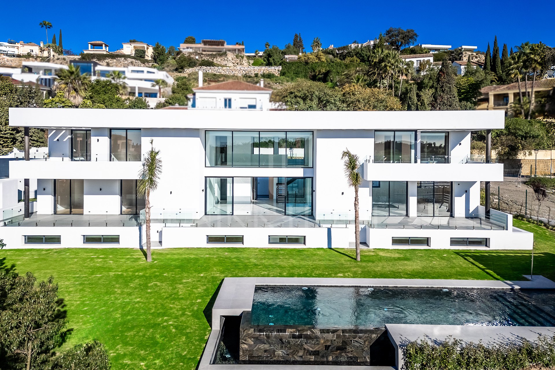 Villa en venta en Paraiso Alto, Benahavis