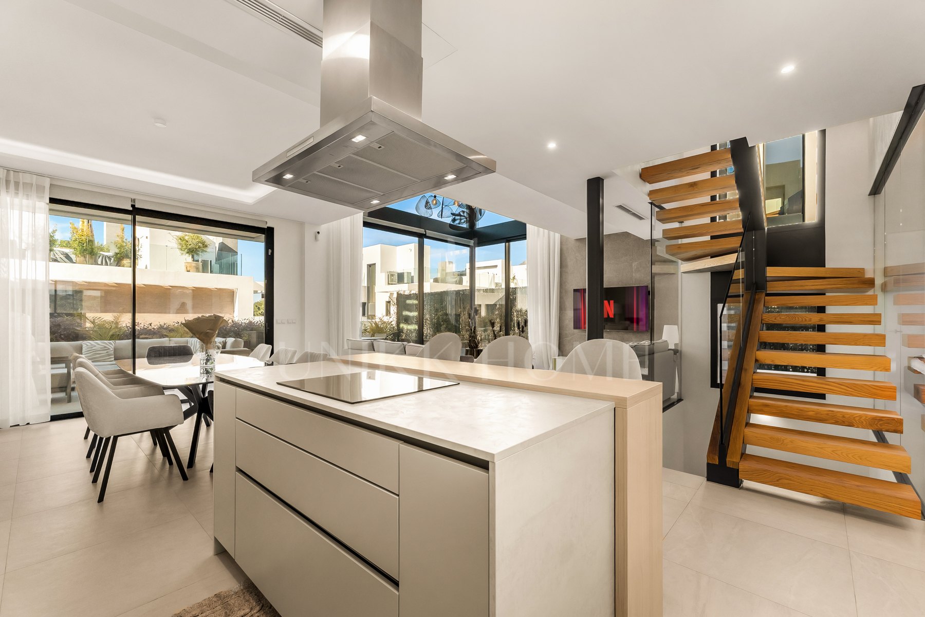 Semi Detached House for sale in Rio Real, Marbella East