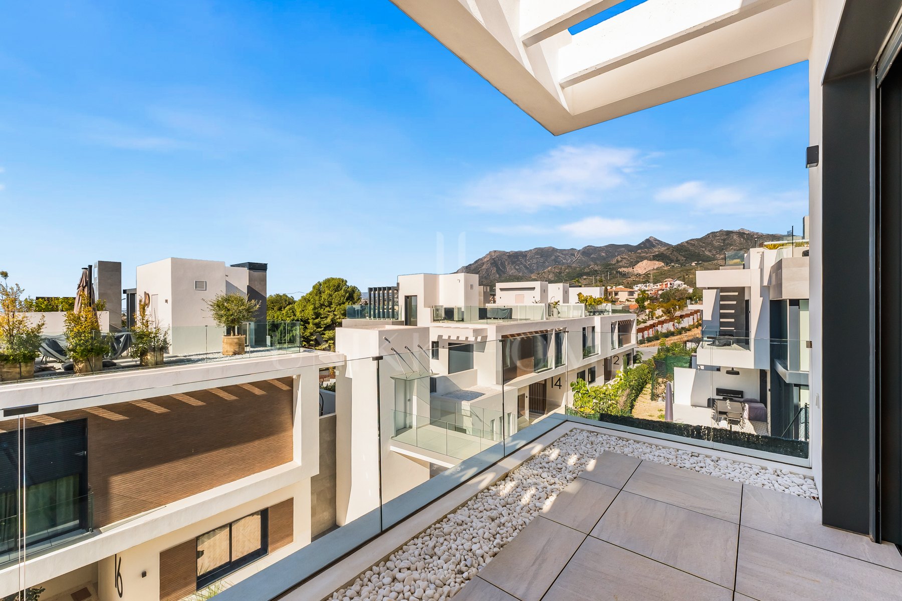 Semi Detached House for sale in Rio Real, Marbella East