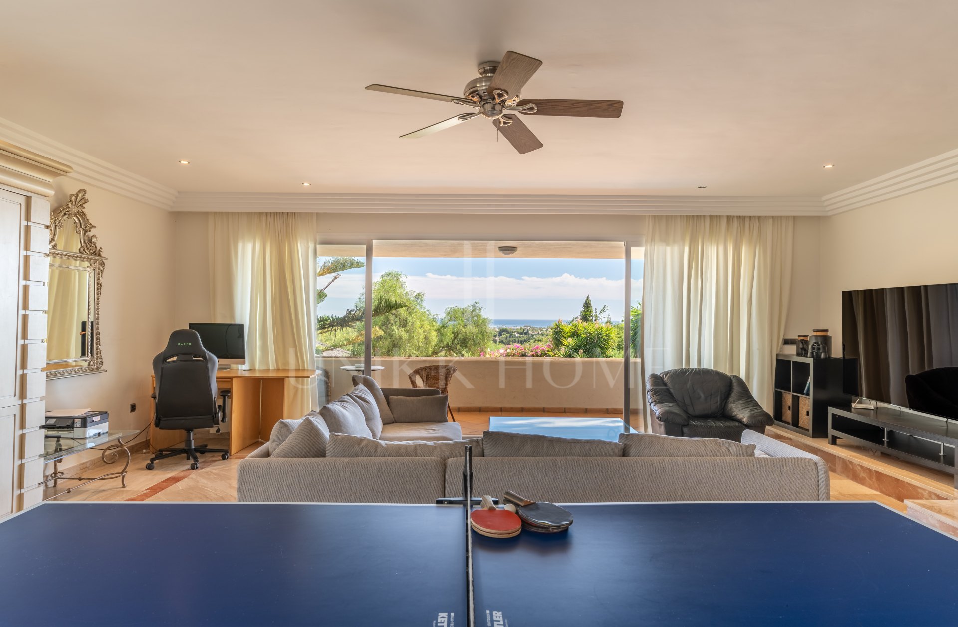 Villa en venta en Puerto del Almendro, Benahavis