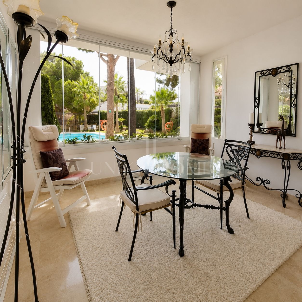 Apartamento Planta Baja en venta en Rio Real, Marbella Este