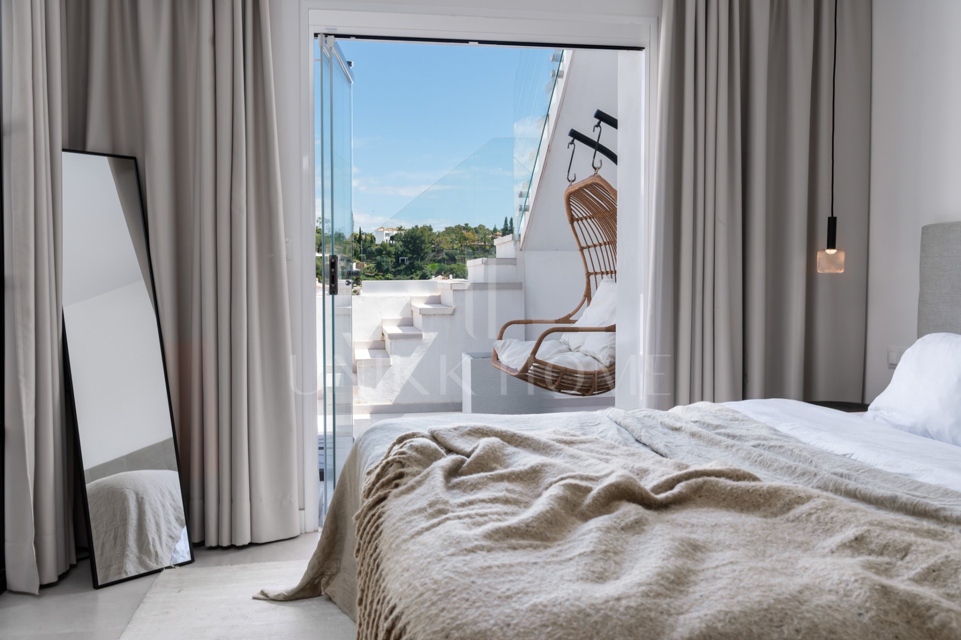 Penthouse for sale in La Quinta, Benahavis
