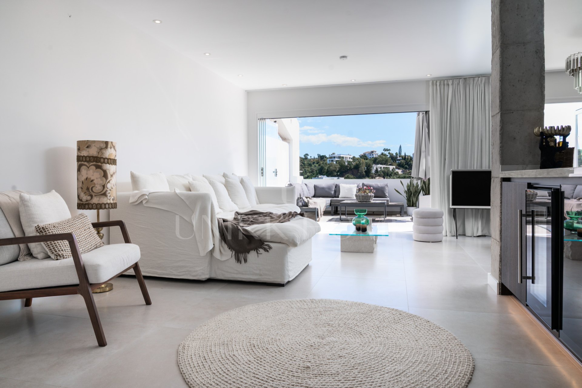 Penthouse for sale in La Quinta, Benahavis