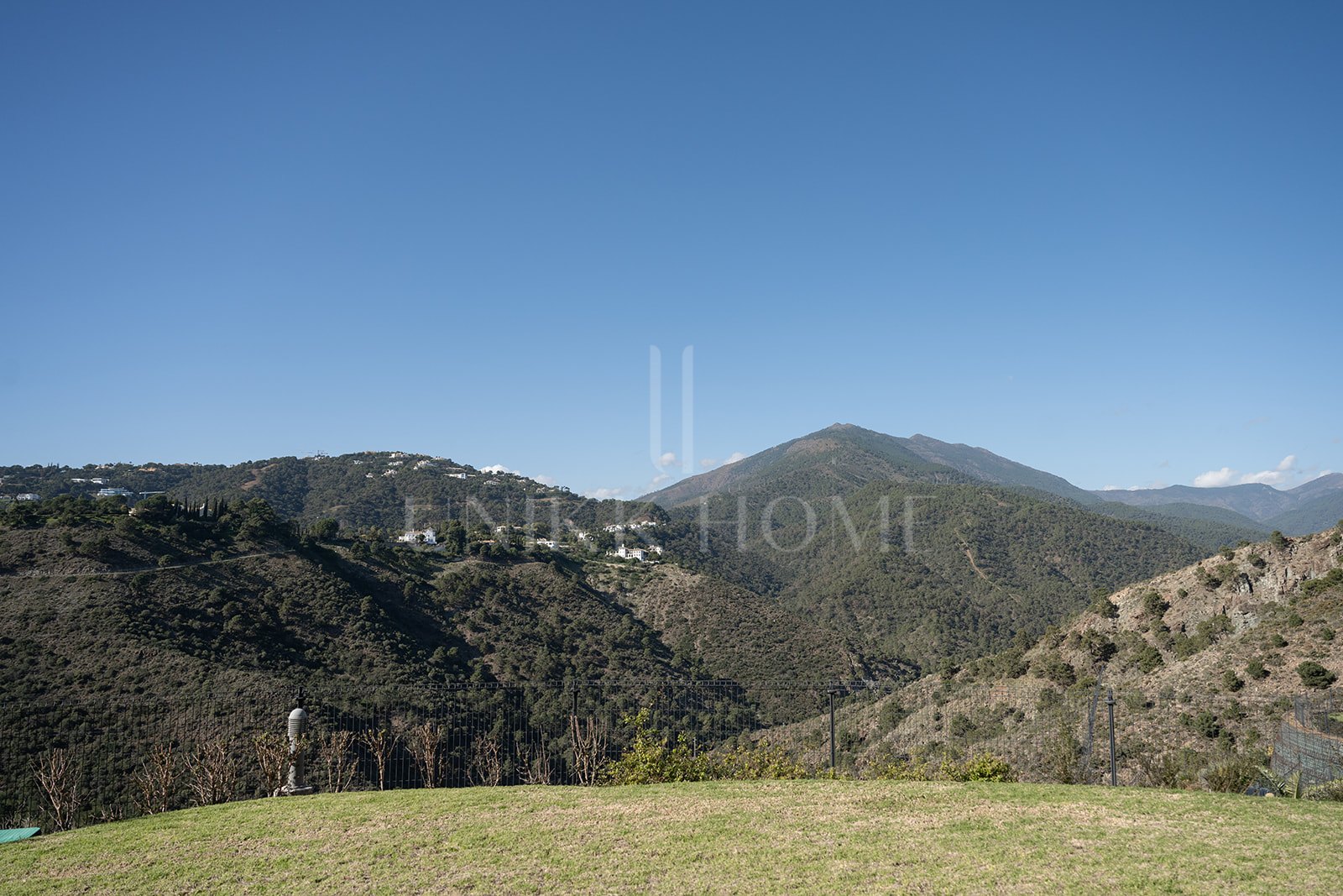 Apartamento Planta Baja en venta en Real de La Quinta, Benahavis