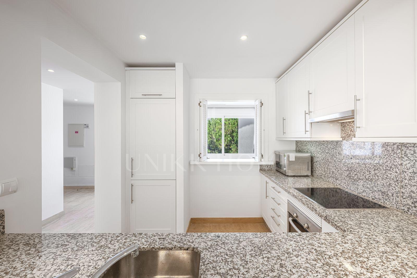 Apartamento en venta en Rio Real, Marbella Este