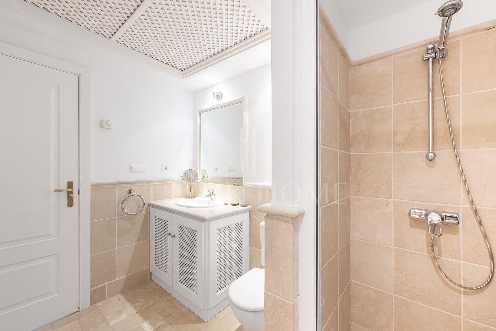 Apartamento en venta en Rio Real, Marbella Este