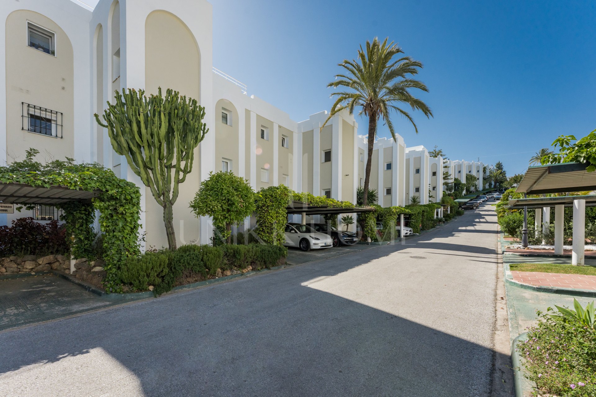 Ground Floor Apartment for sale in La Quinta, Benahavis