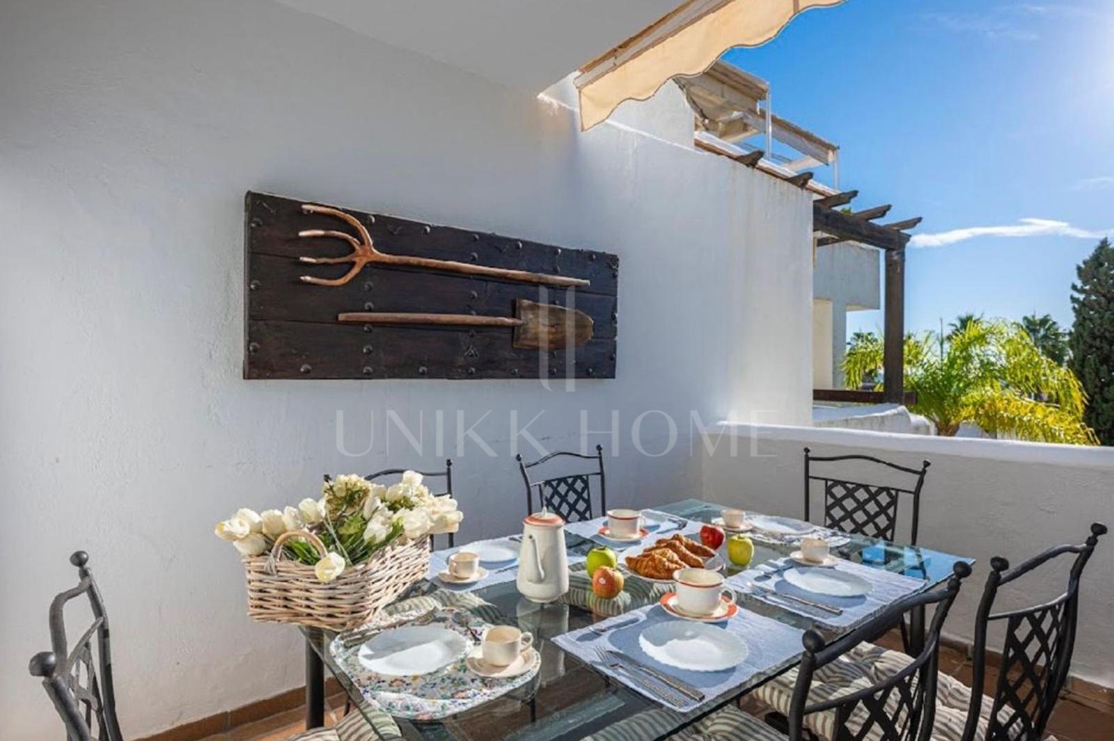 Apartment for sale in Bahia de Marbella, Marbella East