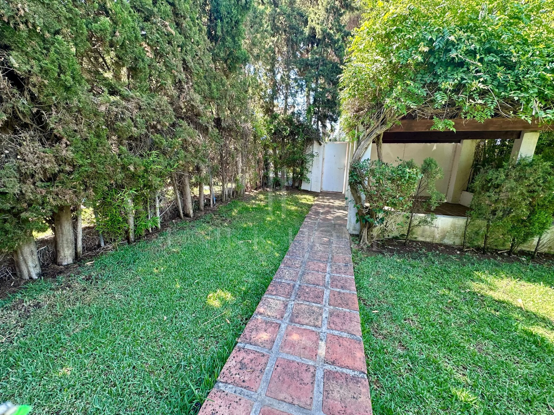 Villa en venta en Artola, Marbella Este