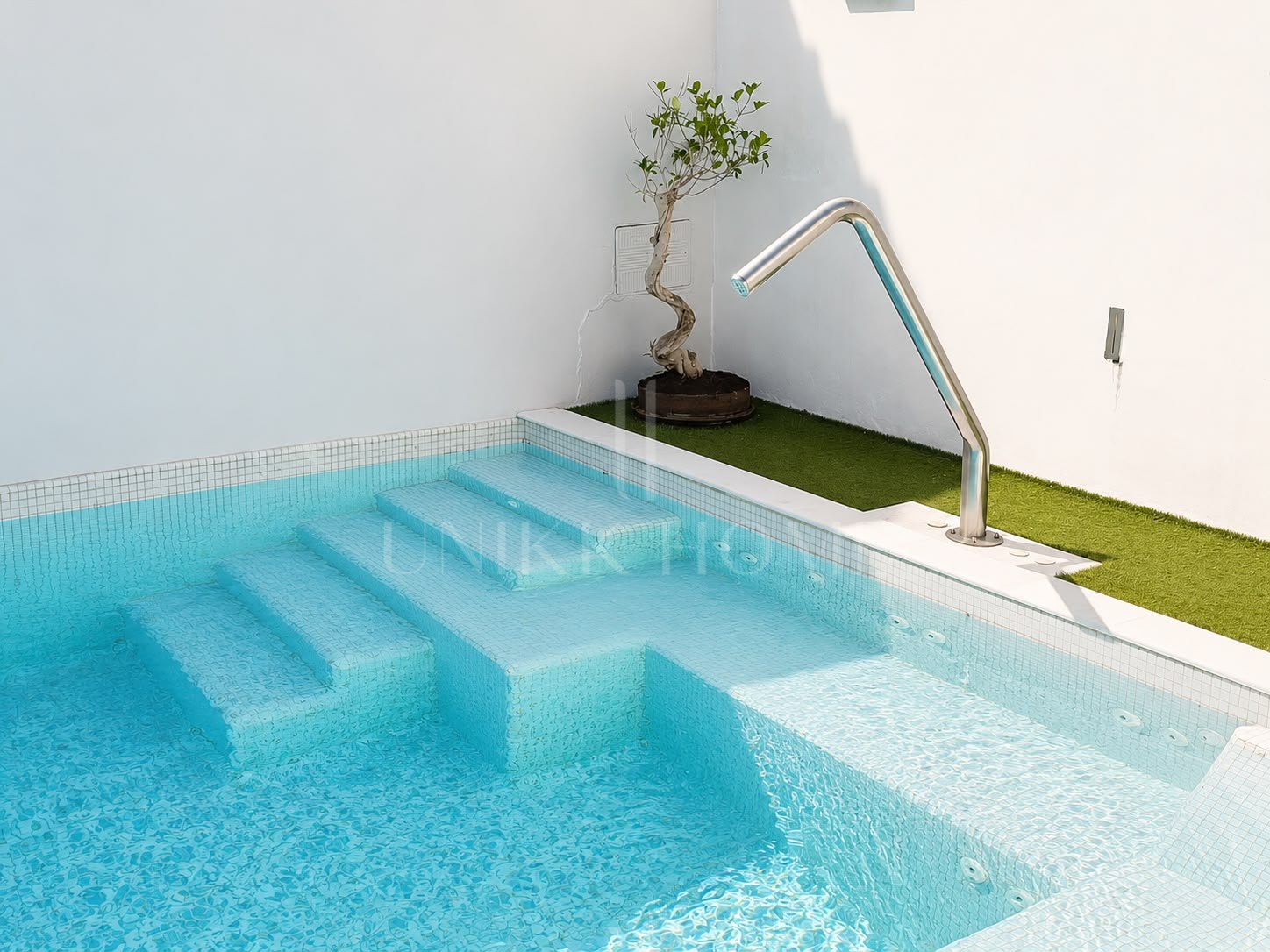 Semi Detached House for sale in Rodeo Alto, Nueva Andalucia