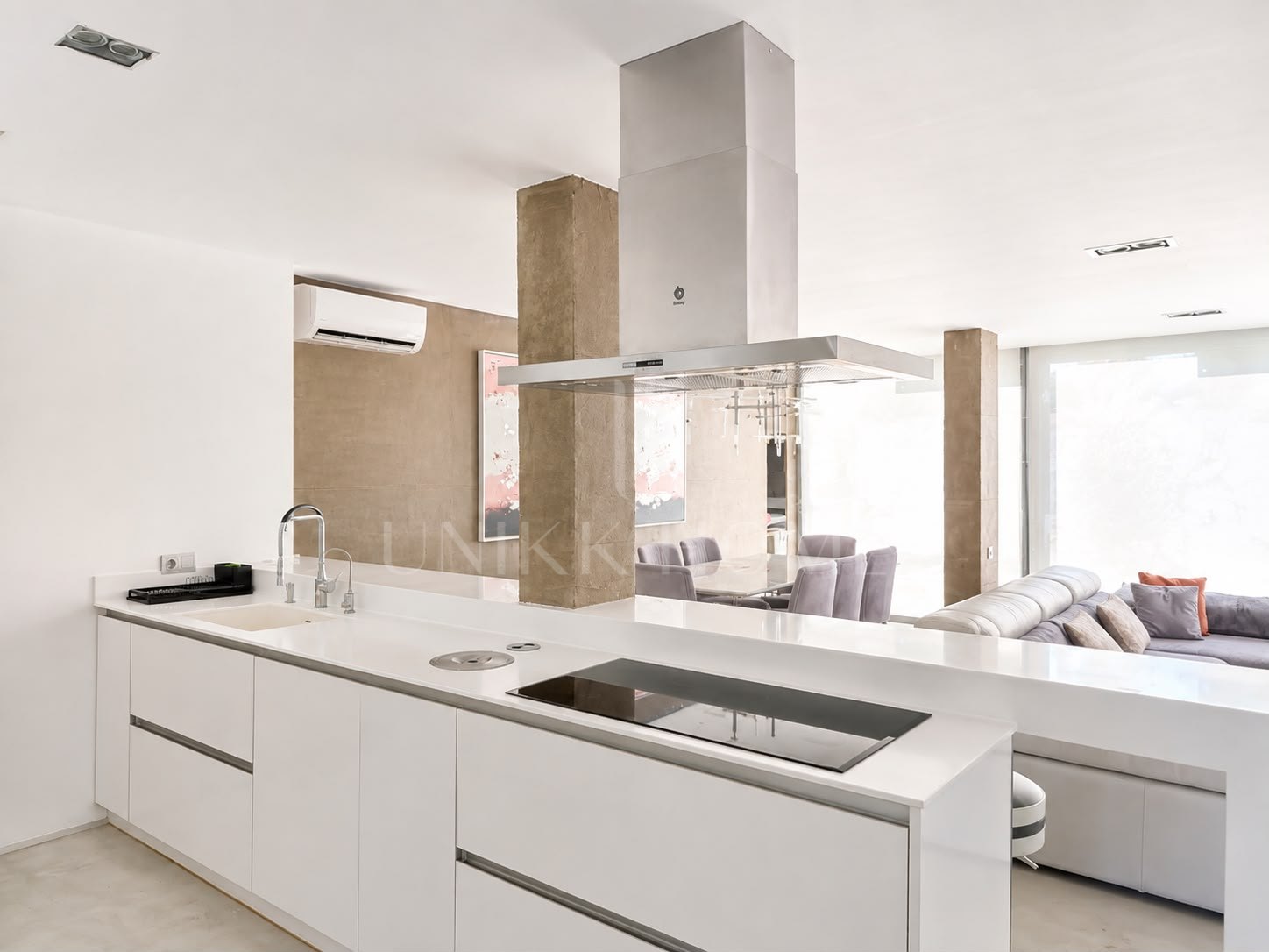 Semi Detached House for sale in Rodeo Alto, Nueva Andalucia