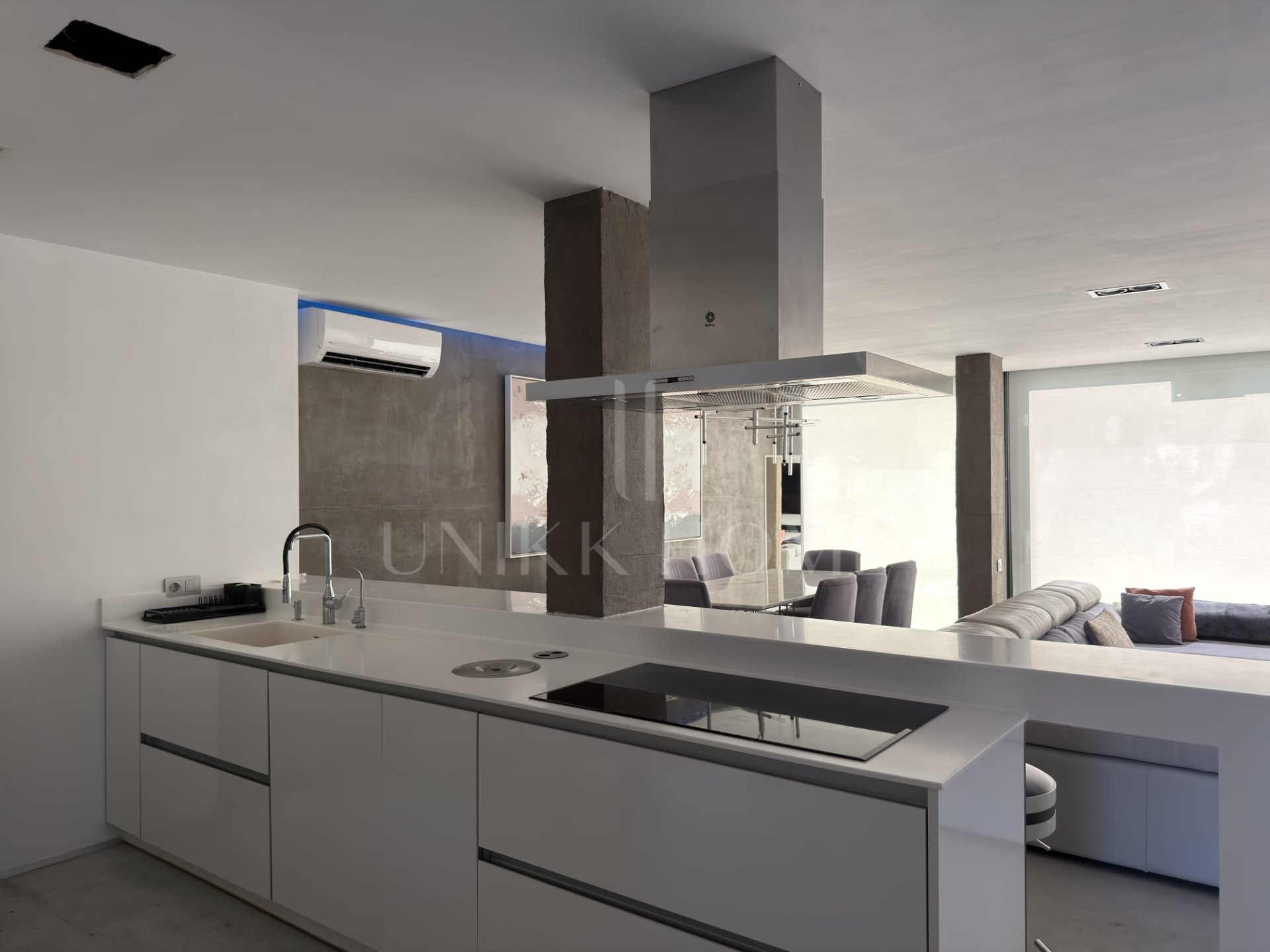 Semi Detached House for sale in Rodeo Alto, Nueva Andalucia