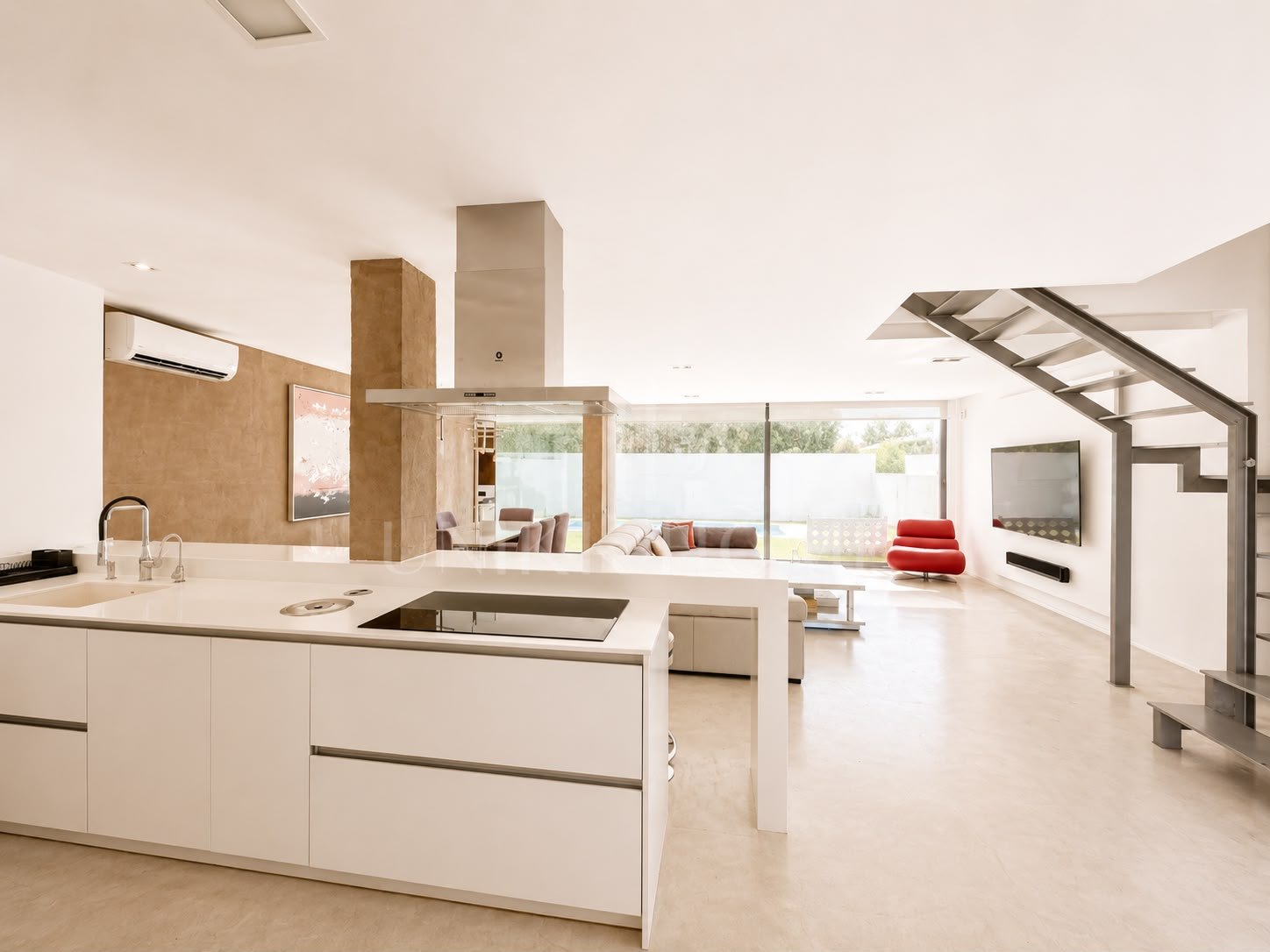 Semi Detached House for sale in Rodeo Alto, Nueva Andalucia