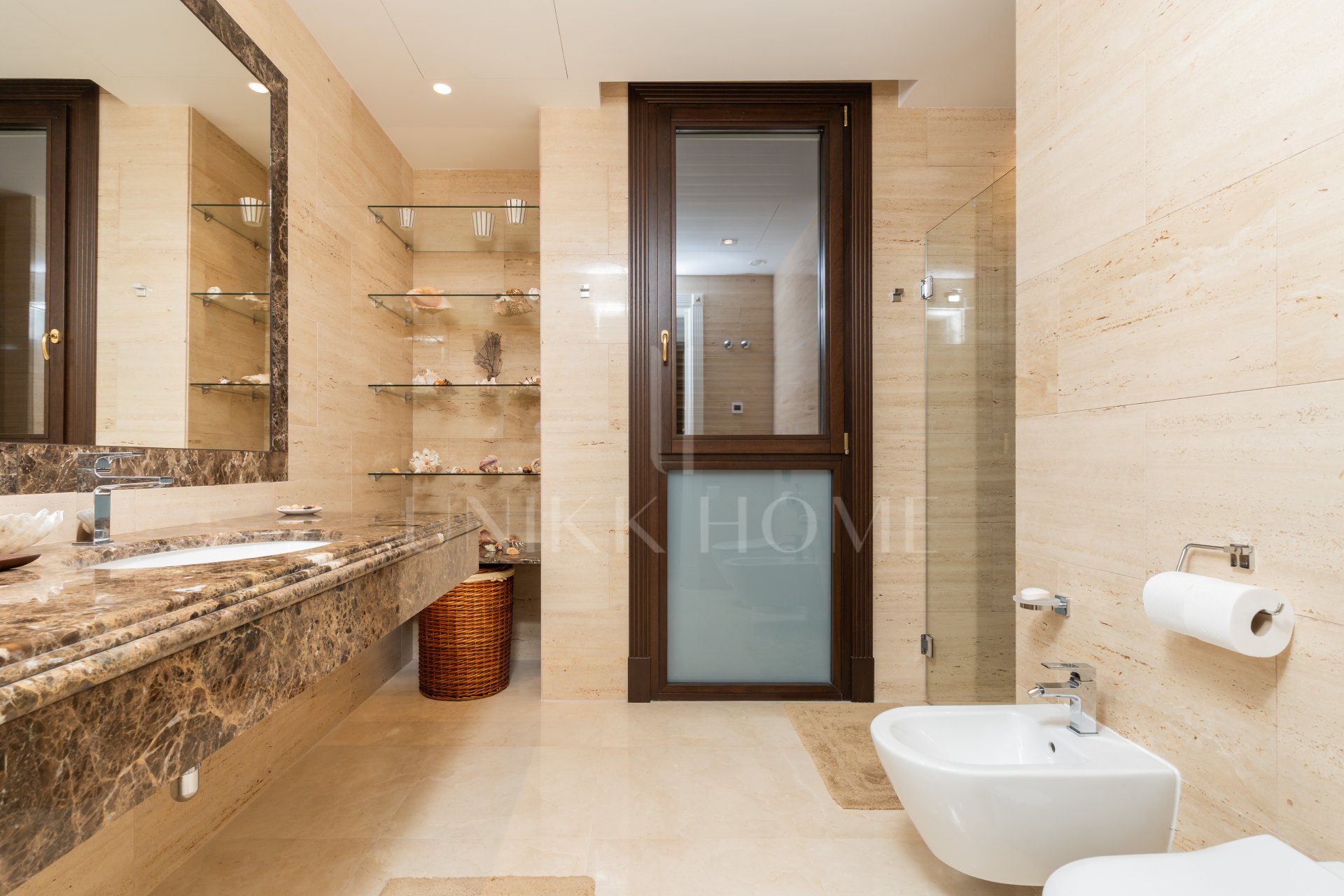 Villa for sale in Casasola, Estepona East