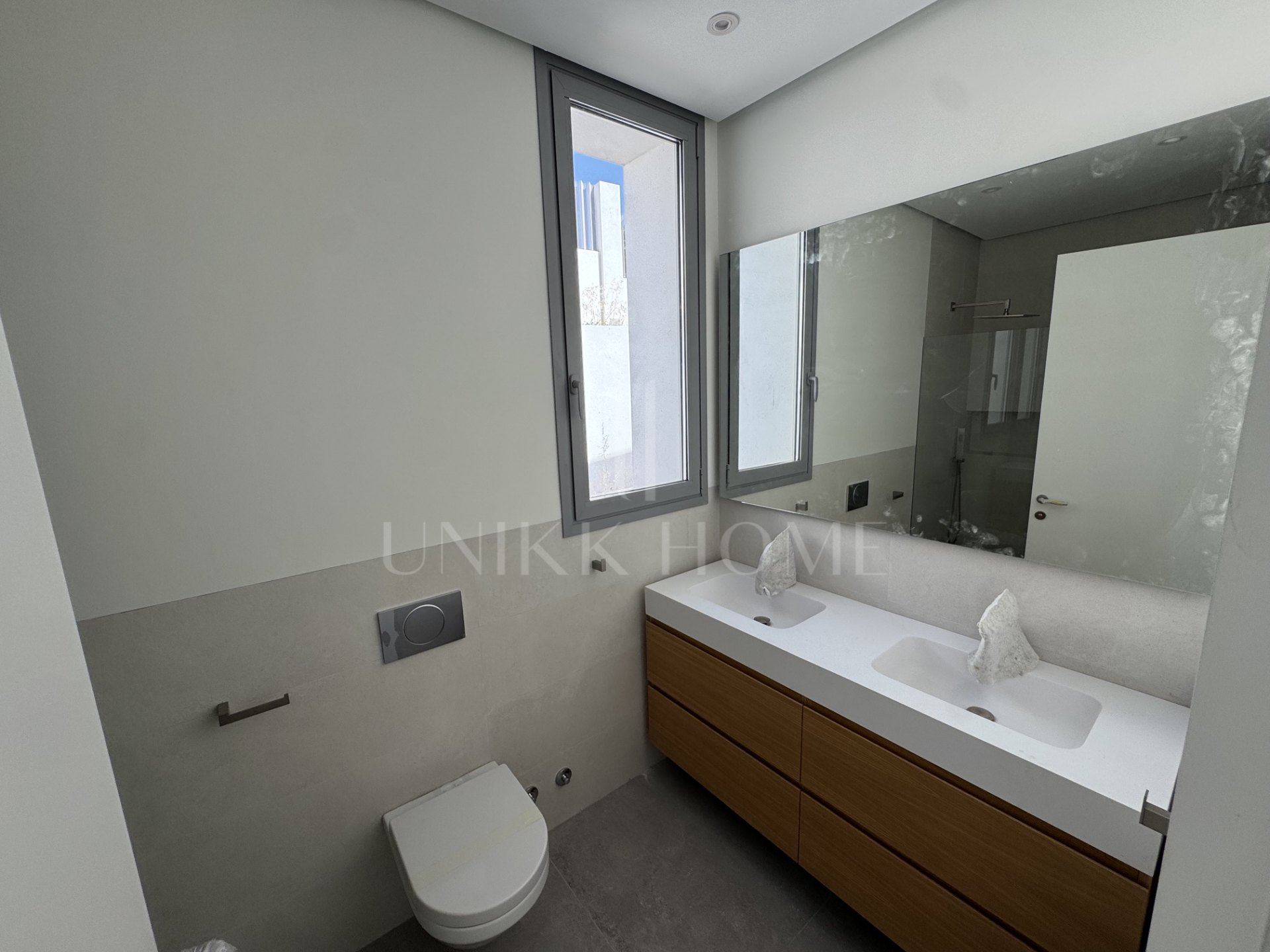 Villa en venta en Los Arqueros, Benahavis