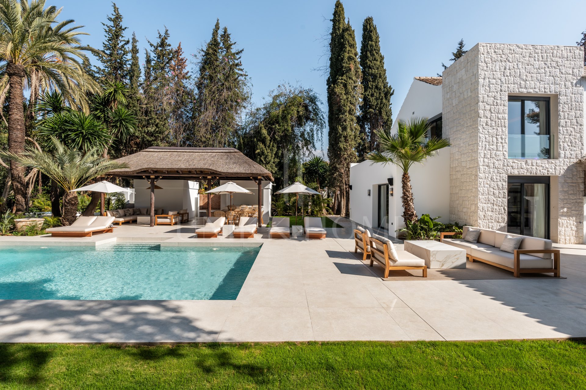 Villa en venta en Las Brisas, Nueva Andalucia