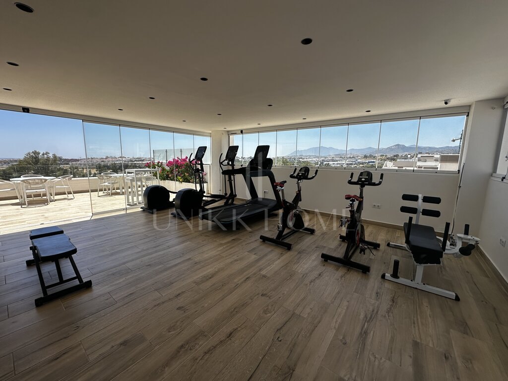 Apartment for sale in Rodeo Alto, Nueva Andalucia