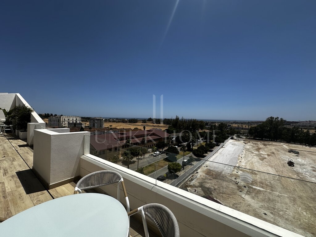 Apartment for sale in Rodeo Alto, Nueva Andalucia