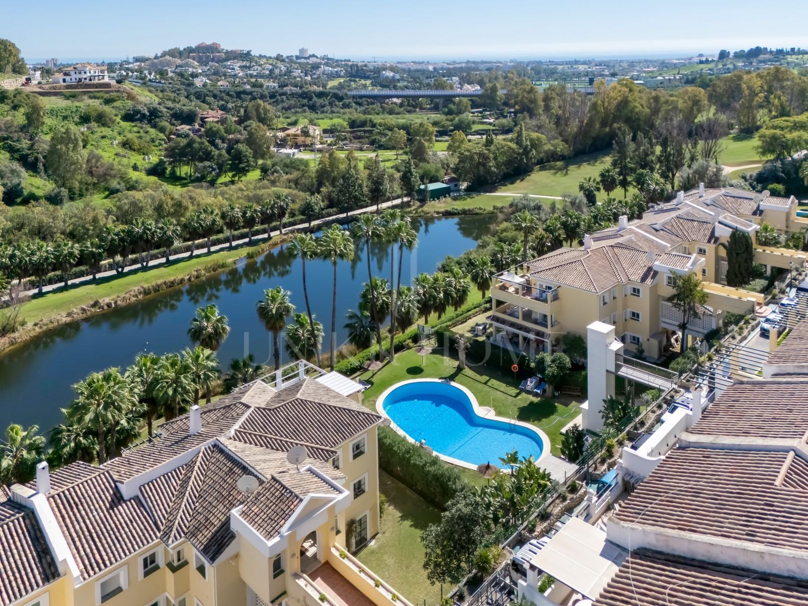 Apartment for sale in La Quinta, Benahavis