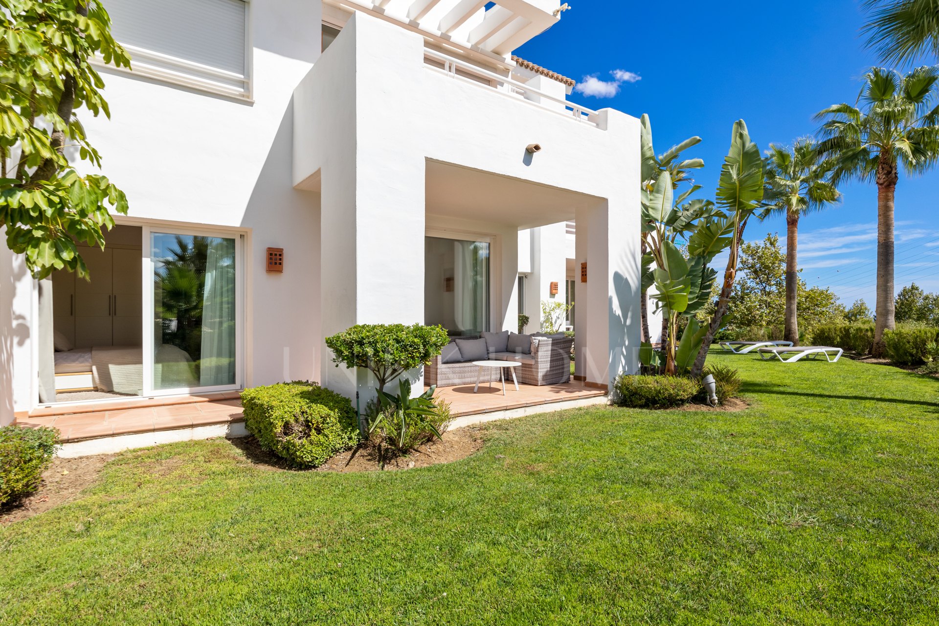 Ground Floor Apartment for sale in Alcazaba Lagoon, Casares Pueblo