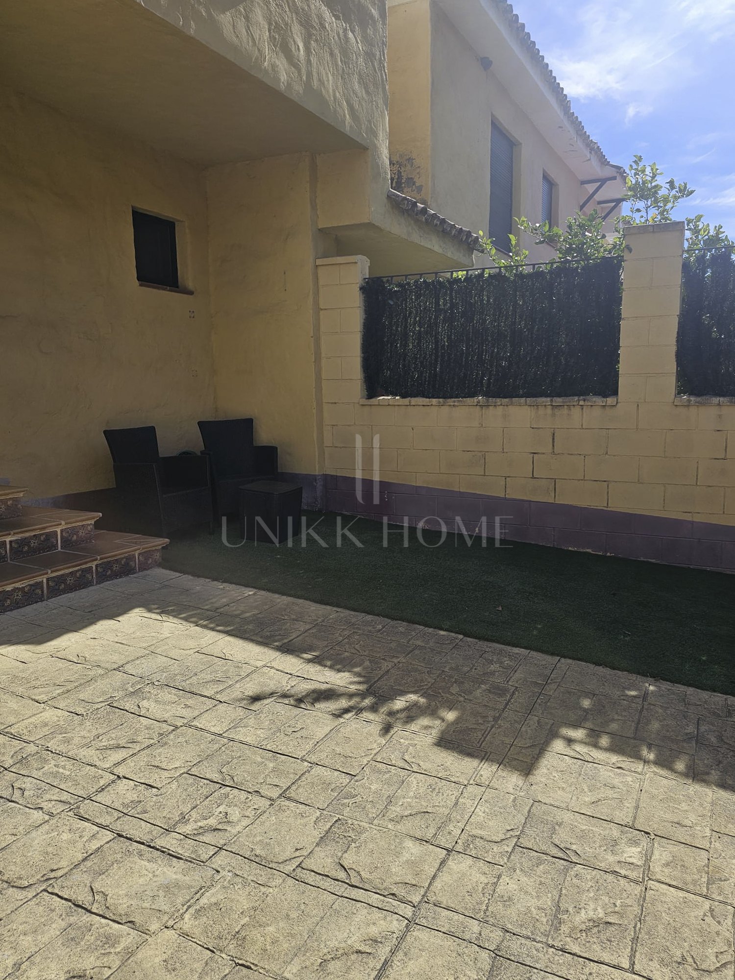 Town House for sale in Cancelada, Estepona East