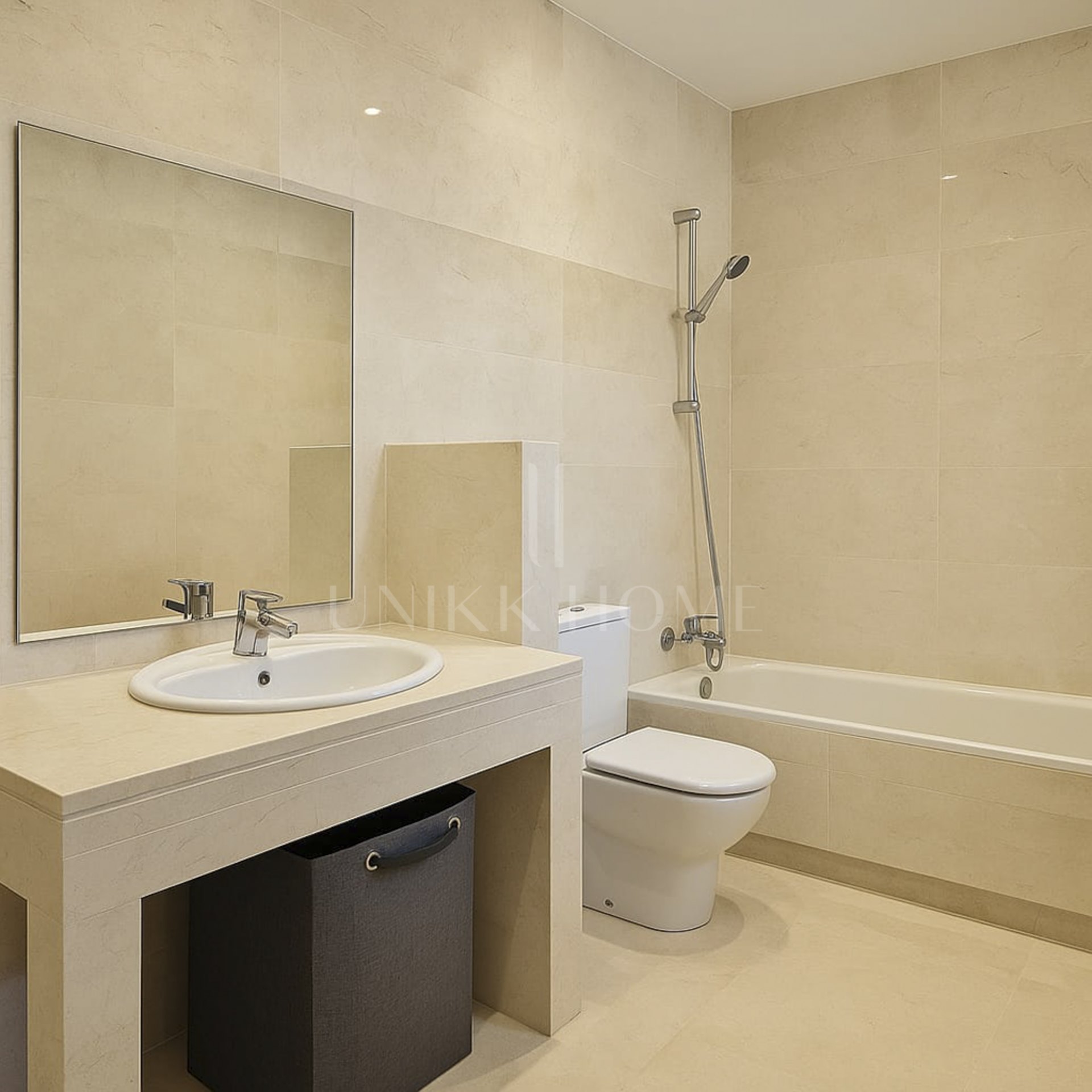 Town House for sale in Cancelada, Estepona East