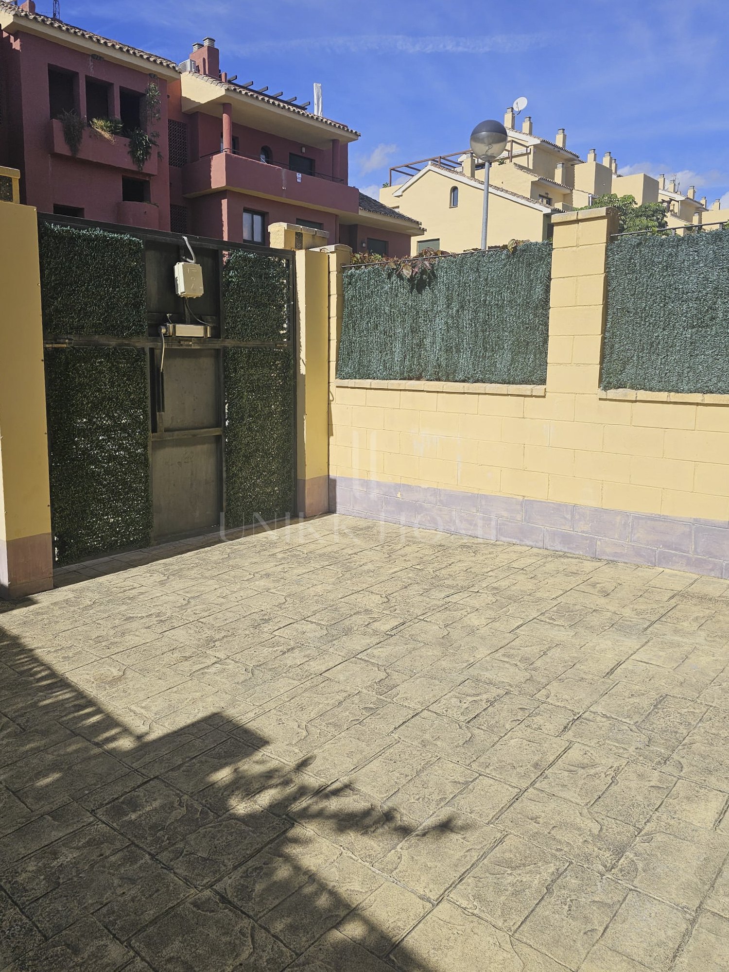 Town House for sale in Cancelada, Estepona East