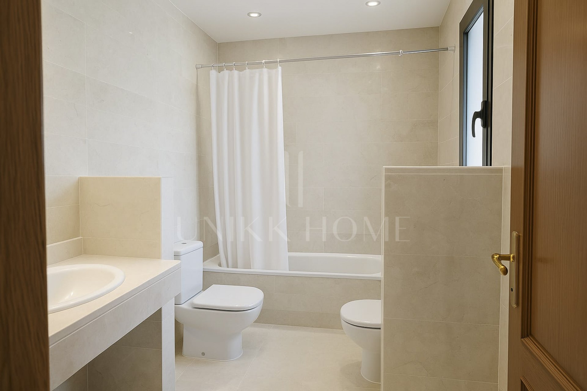 Town House for sale in Cancelada, Estepona East