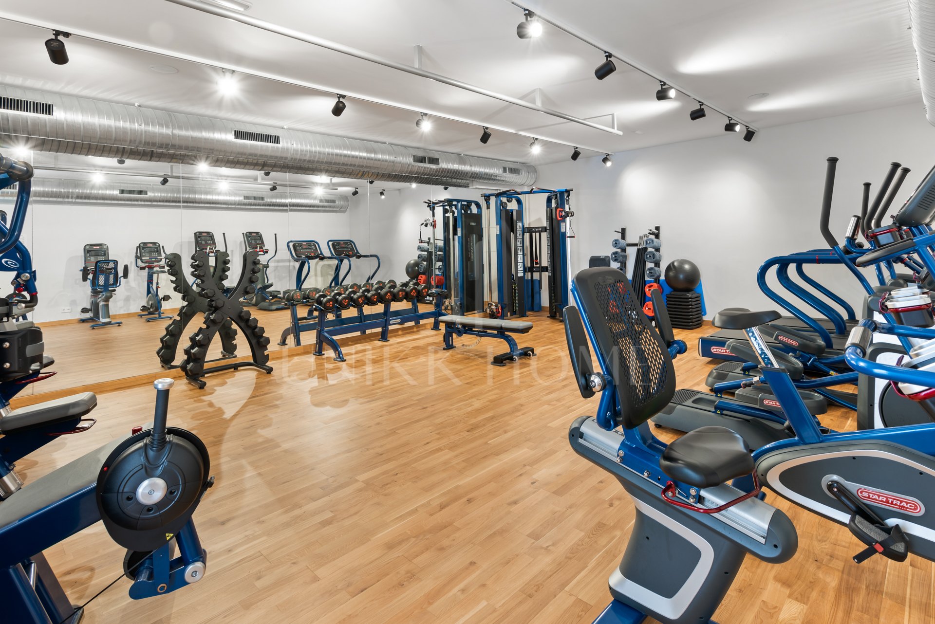 Ático en venta en Vanian Green Village, Estepona Este